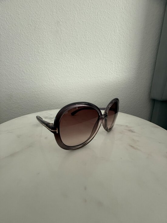Authentic Tom Ford sunglasses, oversized round frame main image 6
